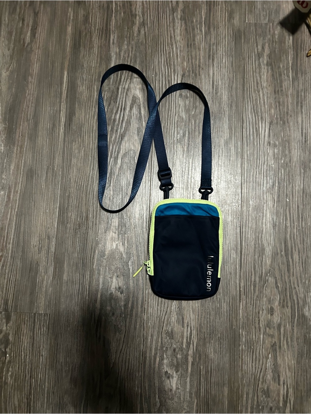 lululemon athletica Navy Crossbody Phone Pouch with Lime Trim